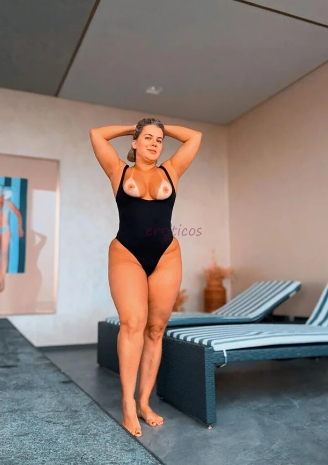 Ola amores me chamo danne sou uma coroa madura muito tarada e gostosa estou oferecendo meus servicos de chamada de video e venda de conteudos venha me...