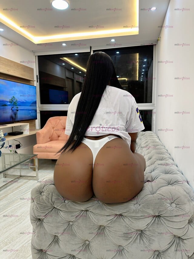 FOTOS DE NEGRA VOLUPTUOSA RICAS NALGAS SÚPER ARRECHA MUY CALIENTE