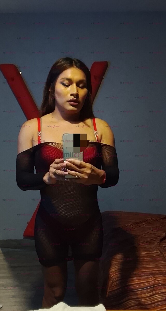 FOTOS DE ATRACTIVA, JOVEN, SUCULENTA, SEXI, ARDIENTE Y MUY COMPLACIENTE
