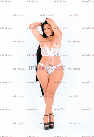 FOTOS DE ESTE COÑO HUMEDO Y ESTAS TETAS TE VA A VOLVER LOCO, ESPERO YA TU VERGA DURA.