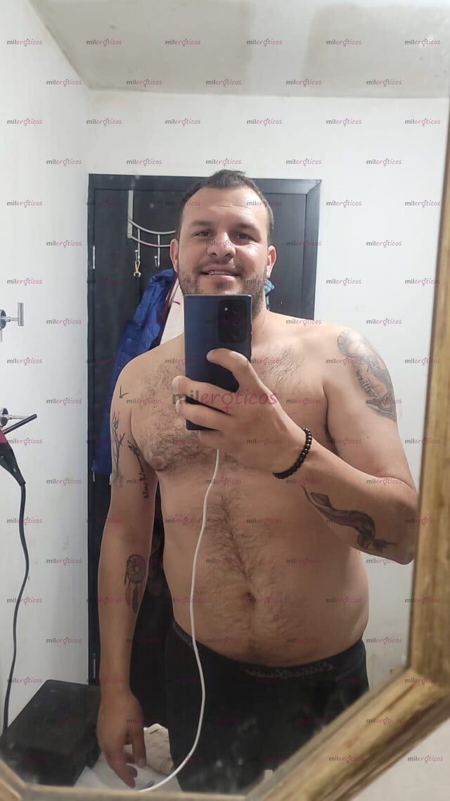 FOTOS DE SEMENTAL DOTADO CON BUENA VERGA Y LECHUDO PARA QUE TE TRAGUES TODA MI LECHE