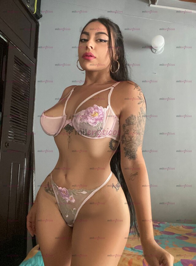 FOTOS DE ESTOY AQUÍ PARA ENCENDER TU DÍA CON DESEO Y DIVERSIÓN