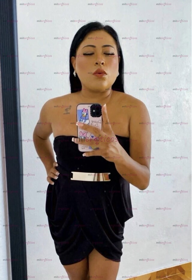 FOTOS DE MORENITA CALIENTE Y CON GANAS DE PROBAR TU DELICIOSA LECHE.