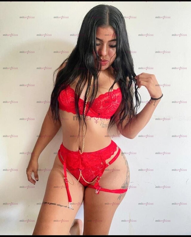 FOTOS DE SENSUAL GABY TATUADA SEXY AGRADABLE JUGUETONA ORAL RICO SESY