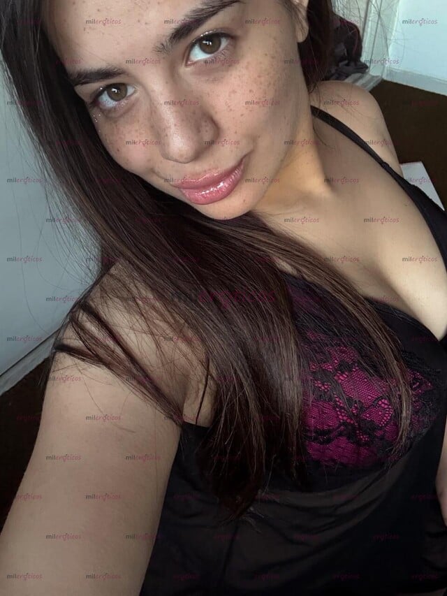 FOTOS DE QUIERO TU LECHE CALIENTE RECORRIENDO MI BOCA HASTA EL FONDO