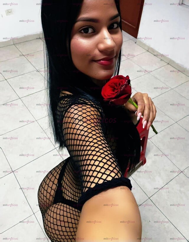 FOTOS DE KAROL TRAVIEZA Y JUGUETONA PARA PASARLA RICO MI AMOR TE ESPERO