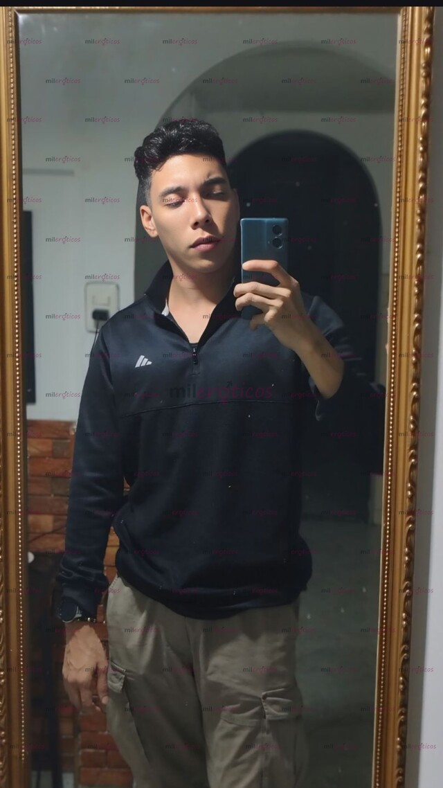 FOTOS DE SANTIAGO UNIVERSITARIO BILINGÜE 24 AÑITOS (20CM)