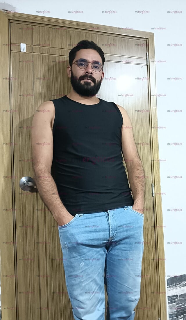 FOTOS DE HOMBRE HETEROSEXUALIDAD 10000% ACTIVO DOMINANTE