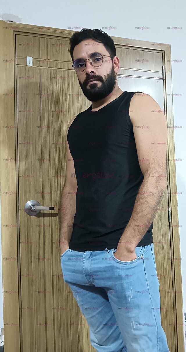 FOTOS DE HOMBRE HETEROSEXUALIDAD 10000% ACTIVO DOMINANTE