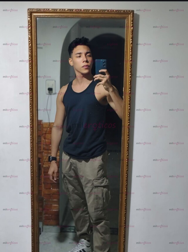 FOTOS DE SANTIAGO UNIVERSITARIO BILINGÜE 24 AÑITOS (20CM)