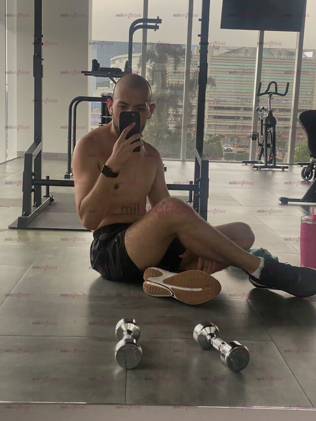 FOTOS DE RANCHERO COLOMBIANO PAISA, DERRAMANDO LECHE PARA TI