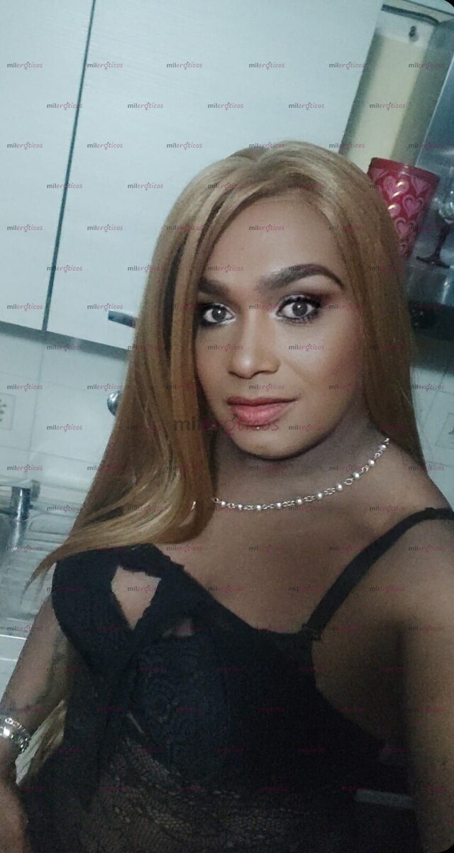 FOTOS DE MORENA DE FIGURA 100% SENSUAL CON BUENA VERGA PARA AYUDARTE A CUMPLIR FANTASÍAS