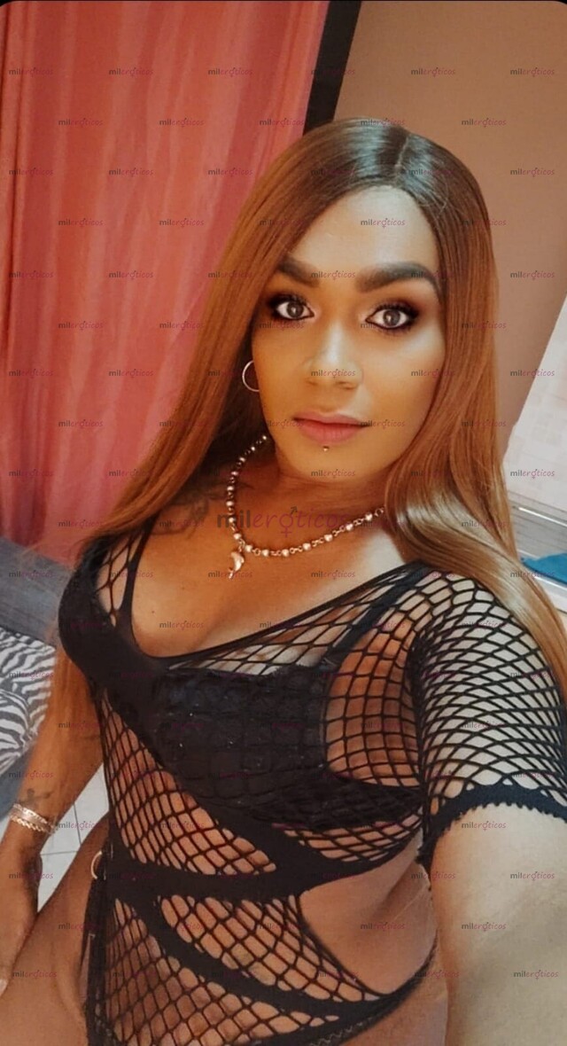 FOTOS DE MORENA DE FIGURA 100% SENSUAL CON BUENA VERGA PARA AYUDARTE A CUMPLIR FANTASÍAS