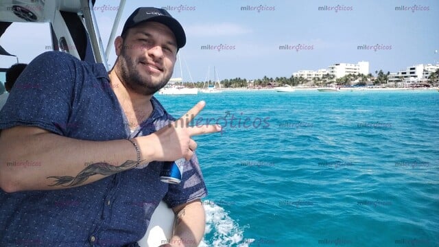 FOTOS DE SOY ALEX, SEMENTAL VARONIL DISPUESTO A BRINDARTE MUCHO PLACER CON MI GRAN VERGA
