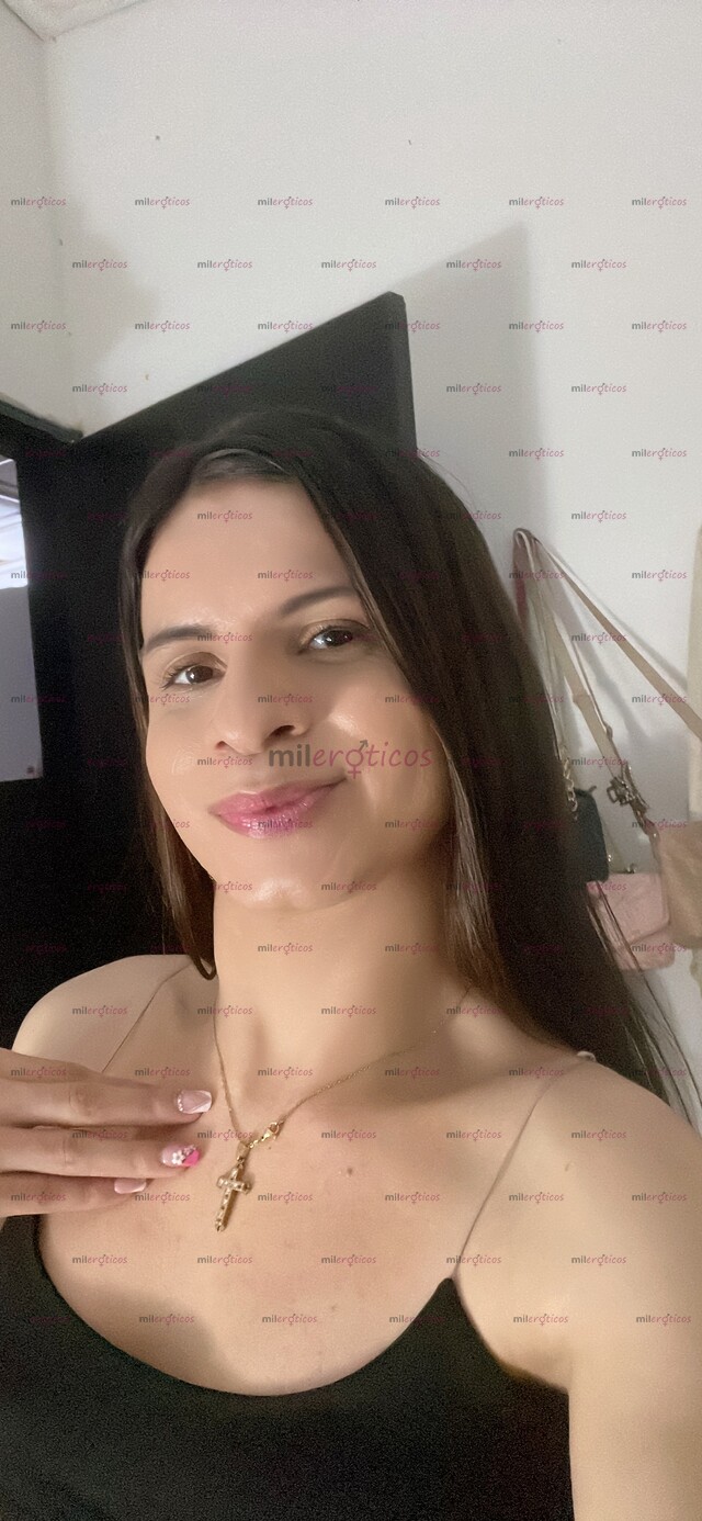 FOTOS DE LA BEBESITA SUMISA TIERNA CALIENTE Y ARRECHITA