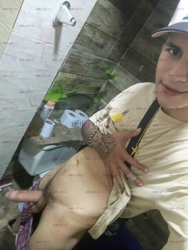 FOTOS DE HOLA MI NOMBRE ES BRIAN CHICO DE 19 AÑOS. CONOCIENDO MEDELLÍN