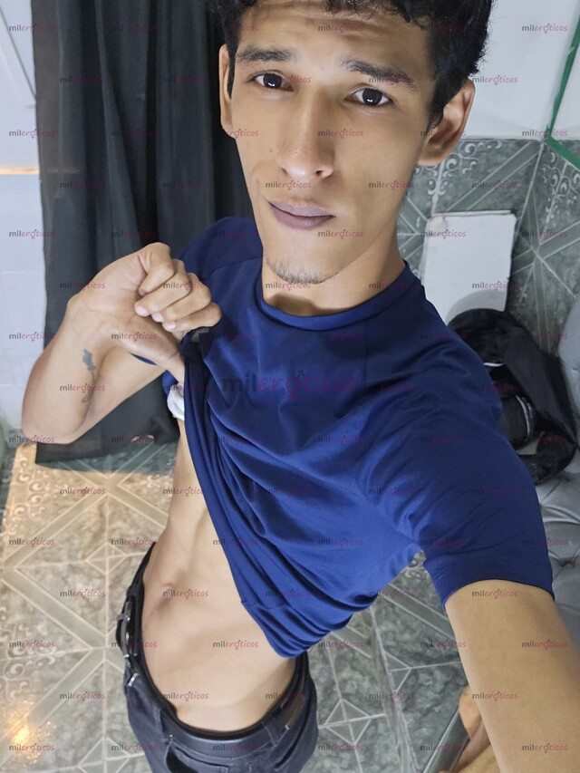 FOTOS DE DISPONIBLE MORENO VERGÓN 22CM SERIO DISCRETO