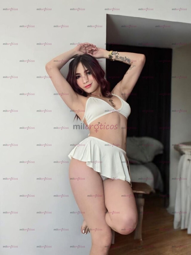 FOTOS DE FLACA DELICIOSA ESBELTA SENOS PARADITOS RICOS REDONDOS