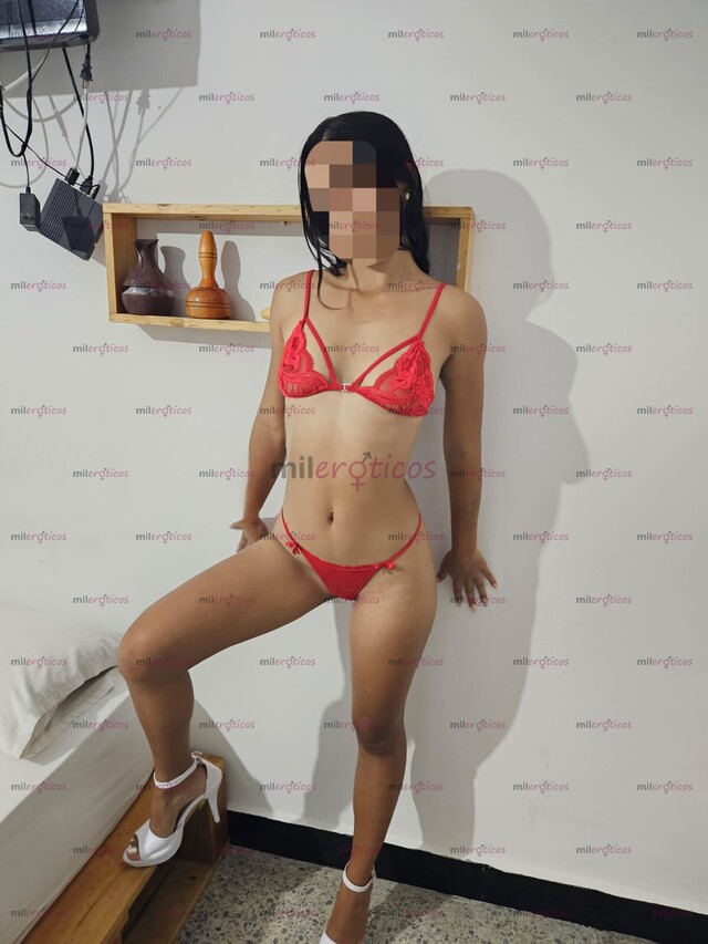 FOTOS DE HOLA, MIS AMORES, SOY UNA FLACA TIERNA DISPONIBLE PARA TI ASHLY