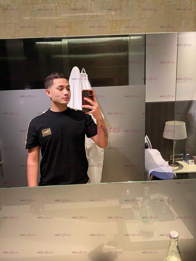 FOTOS DE HOLA, MI NOMBRE ES IVÁN, UN CHICO RECIÉN LLEGADO A TU CIUDAD CON TAN SOLO 19 AÑO