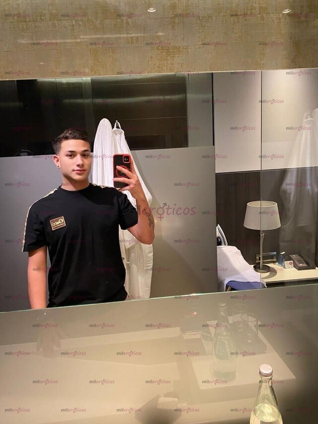 FOTOS DE HOLA, MI NOMBRE ES IVÁN, UN CHICO RECIÉN LLEGADO A TU CIUDAD CON TAN SOLO 19 AÑO