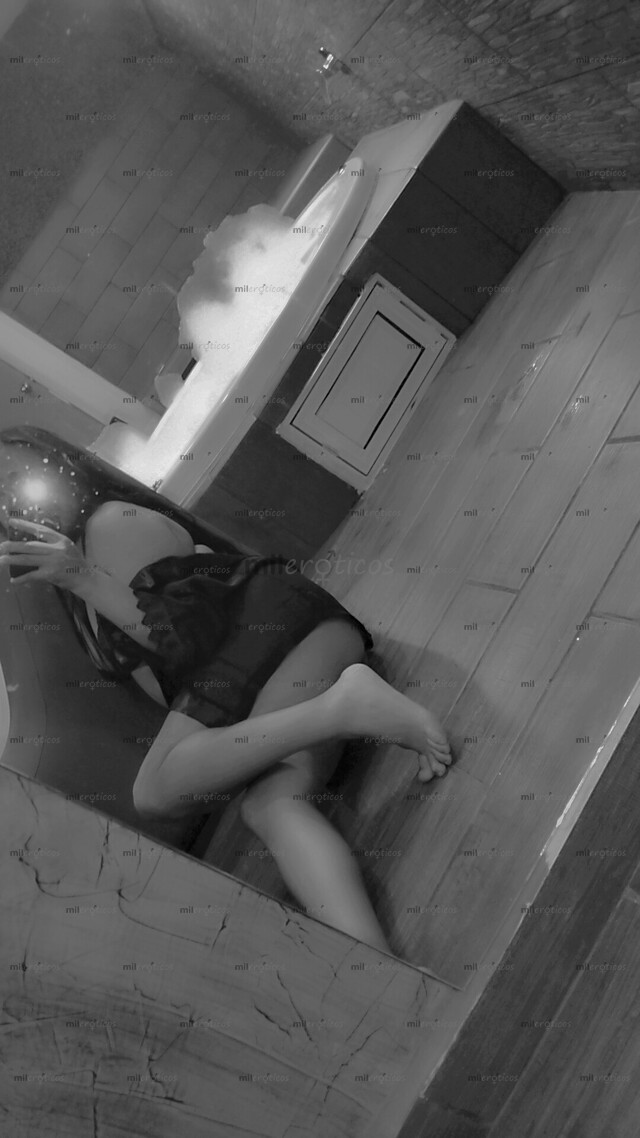 FOTOS DE HOLA PAPI MI NOMBRE ES. VALERIA. UNA CHICA LINDA LIMPIA Y CALIENTE