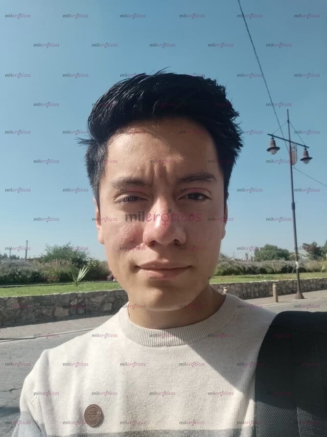FOTOS DE CHICO DELGADO DE 23 AÑOS Y 17 CM DE PLACER PARA HACERLAS VENIR