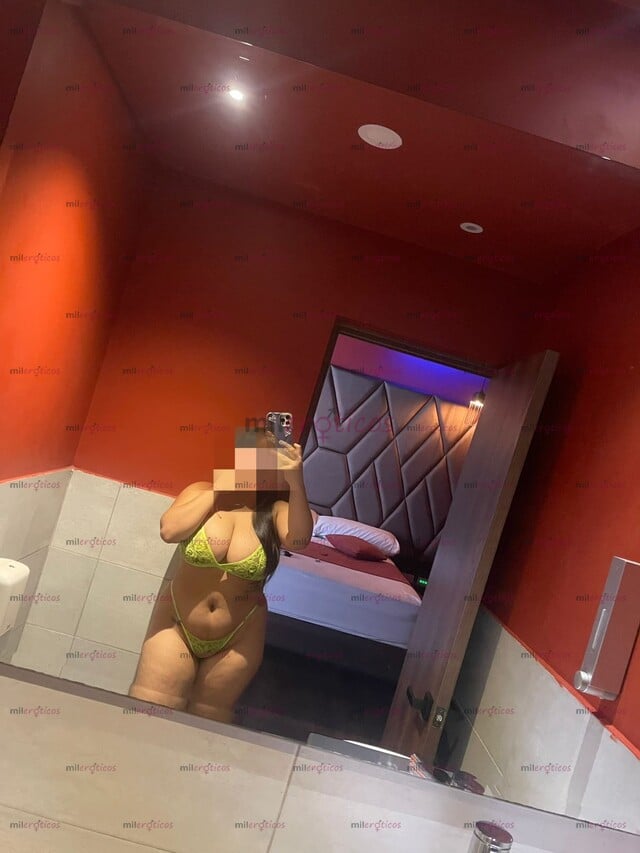 FOTOS DE SOFÍA CHICA ARRECHA CALIENTE... QUIERO TU LECHE EN MIS TETAS
