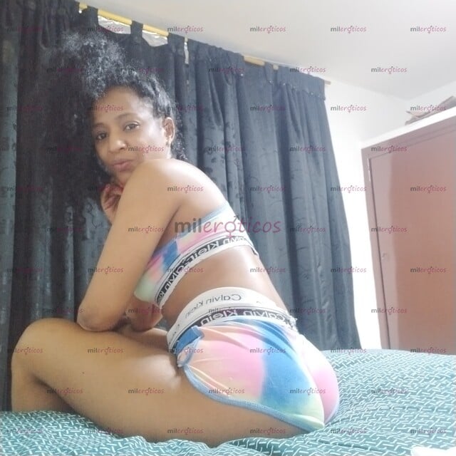 FOTOS DE SÓLO SERVICIO VIRTUAL MORENA MANEJO DILDOS