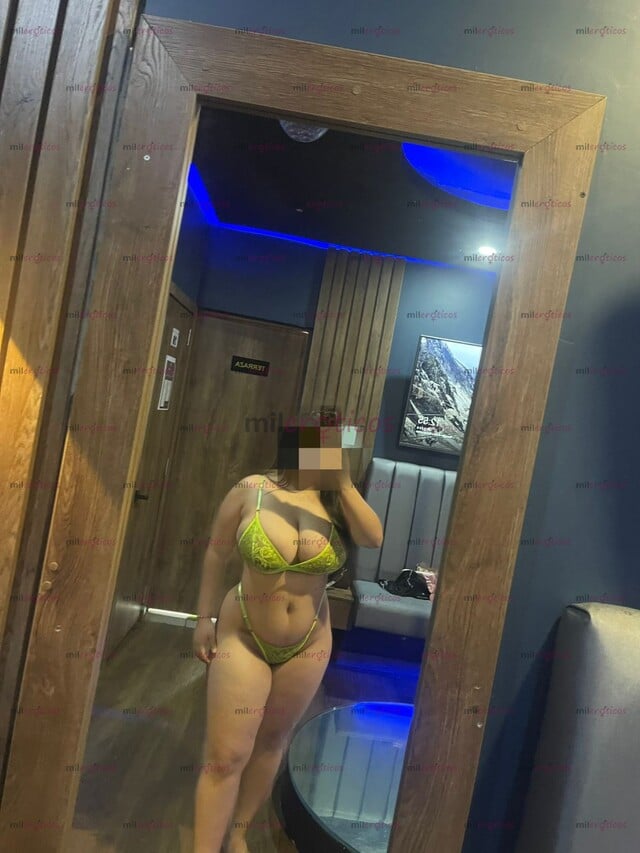 FOTOS DE SOFÍA CHICA ARRECHA CALIENTE... QUIERO TU LECHE EN MIS TETAS