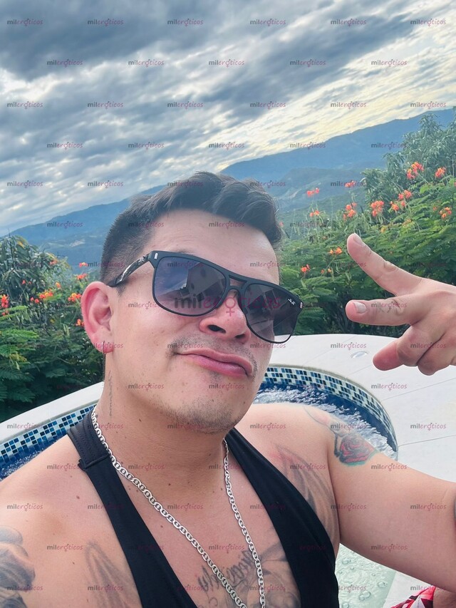 FOTOS DE MADURO CACHONDO, CON UN BUEN MATERIAL, SOY COMPLACIENTE, LLAMADAS DESDE 10K