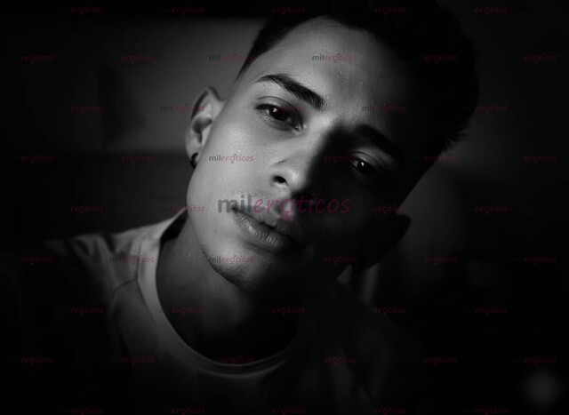 FOTOS DE JOVEN COMPLACIENTE PLACENTERO DISPONIBLE 24 HORAS