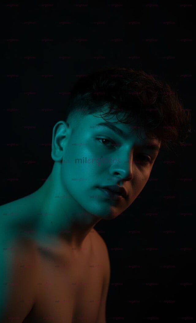 FOTOS DE NIÑO VIP SERIO MUY CALIENTE Y DISPUESTO A TODO TU MORBO