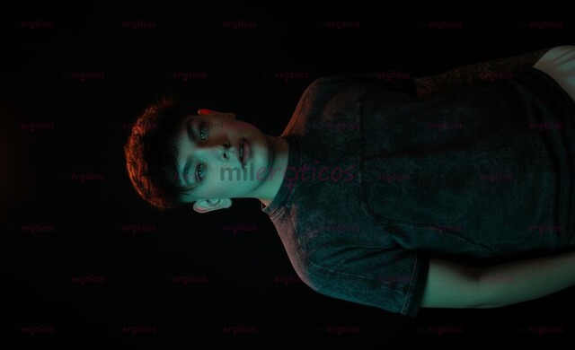 FOTOS DE NIÑO VIP SERIO MUY CALIENTE Y DISPUESTO A TODO TU MORBO
