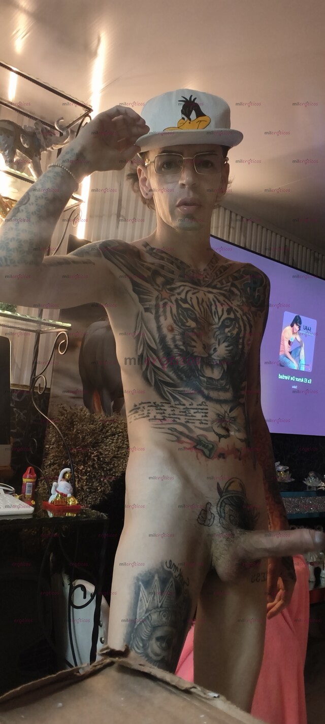 FOTOS DE FLAKO VERGON TATUADO BLANCO MORBOSO AMIGABLE