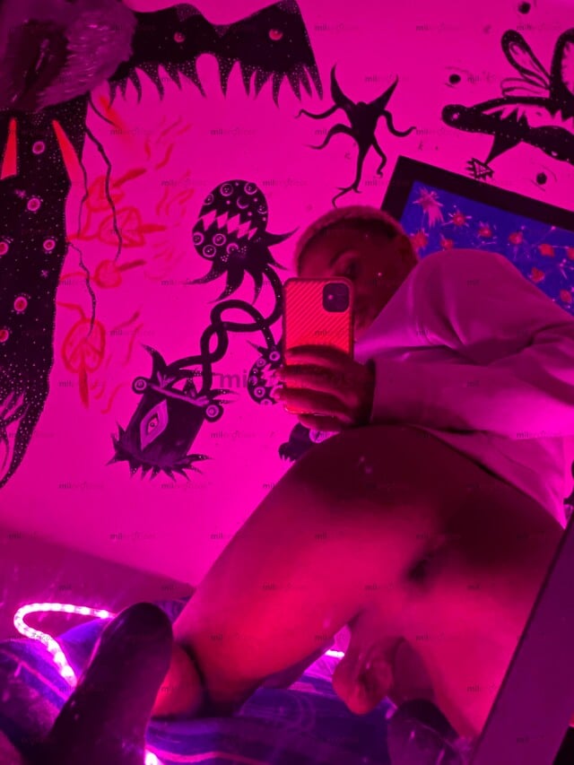 FOTOS DE CHOCOLATE NEGRO TENTACIÓN EN MEDELLÍN, JOVEN ARDIENTE PARA TI