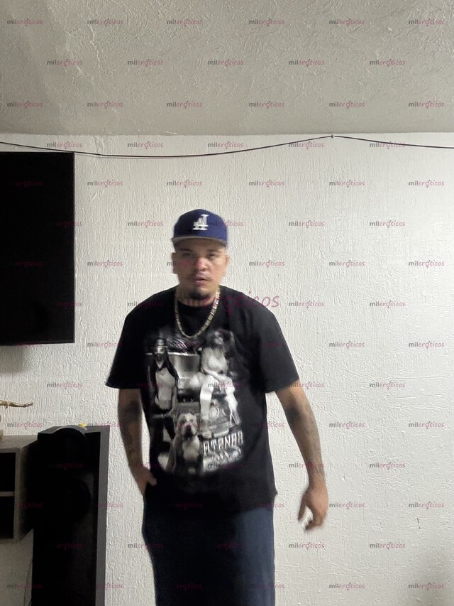 FOTOS DE CHAKAL VERGON TATUADO AVIENTO MUCHA LECHE