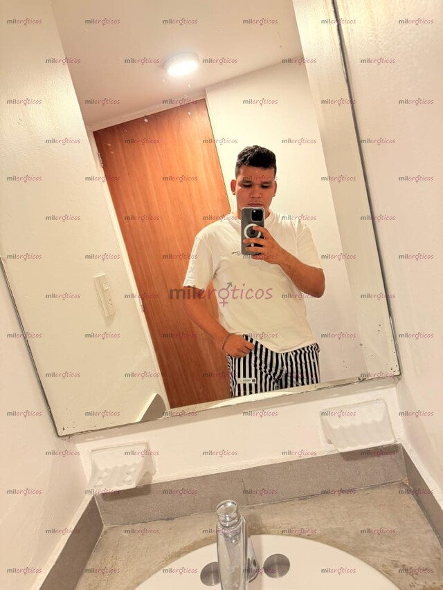 FOTOS DE HOMBRE COMPLACIENTE ARDIENTE MORBO ESTOY DISPUESTO Y COMPLACIENTE