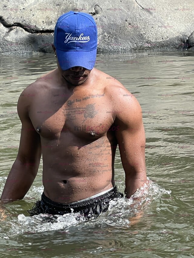 FOTOS DE ANDRES UNICO NEGRO EN CALI REBIENTA CULOS TU MEJOR OPCION 21CM TORSIDA DURA.