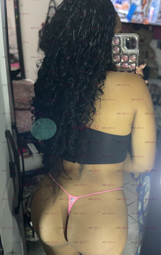 FOTOS DE HOLA, NUEVAMENTE, POR ACÁ, TU MORENITA HERMOSA