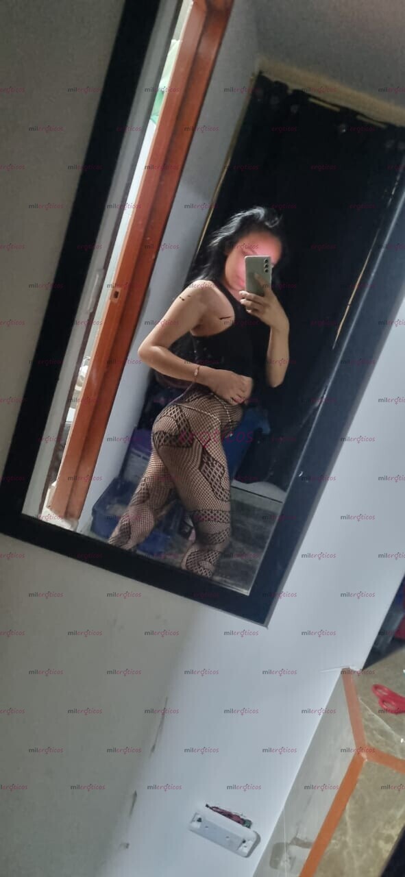 FOTOS DE HOLA MI AMOR SOY UNA FLACA PELINEGRA, LINDA BELLA APASIONADA UNA CHICA NATURAL