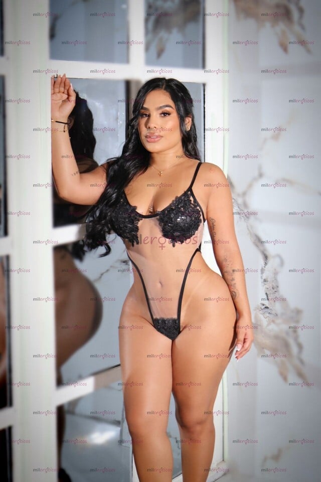 FOTOS DE LUCIANA EXQUISITA CUERPO NATURAL HERMOSO ROSTRO LABIOS CARNOSOS NALGAS PARADITAS