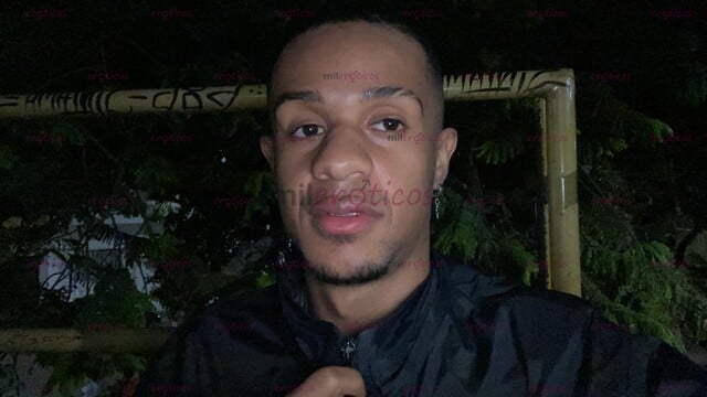 FOTOS DE CHOCOLATE NEGRO TENTACIÓN EN MEDELLÍN, JOVEN ARDIENTE PARA TI