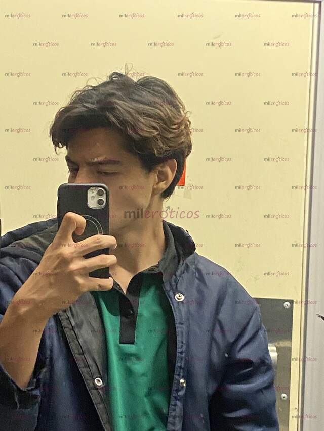 FOTOS DE 8H X 400, SOY MUY CALIENTE Y SI ERES SEÑORITA CRÉEME QUE TENGO GANAS DE COGERTE