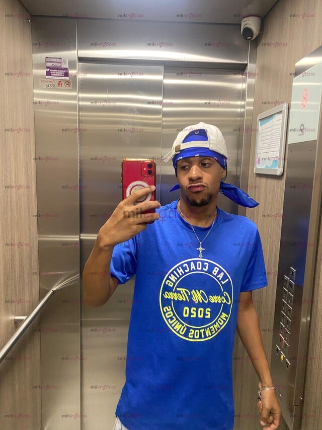 FOTOS DE CHOCOLATE NEGRO TENTACIÓN EN MEDELLÍN, JOVEN ARDIENTE PARA TI