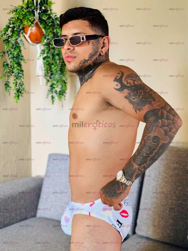 FOTOS DE SOY GLEN RIVAZZ ARTISTA URBANO Y ACTOR PORNOGRAFICO LISTO PARA COMPLACERTE