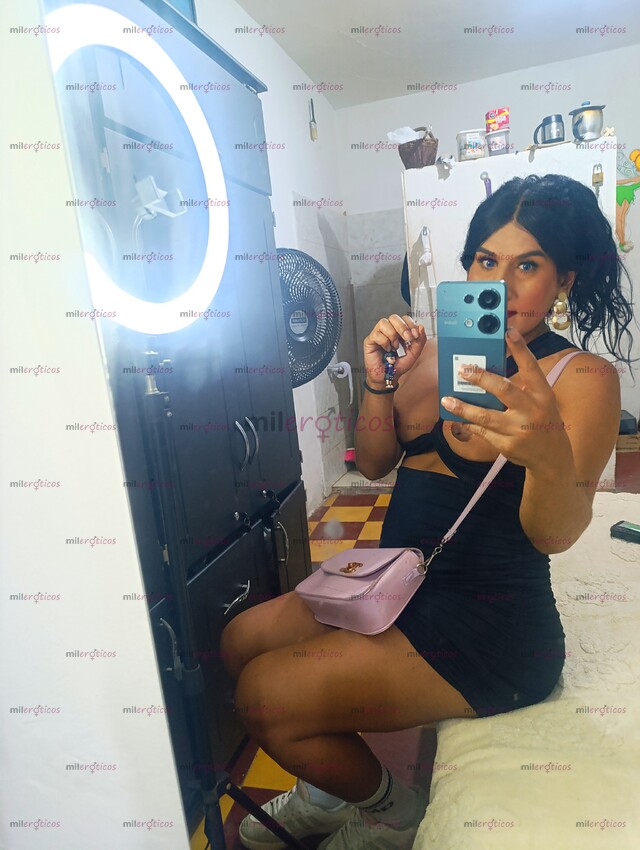 FOTOS DE OJO ISABELA TETONA VERGONA23CM MAMADORA CULONA RICA DOY YRECIBO LECHE YSITIO