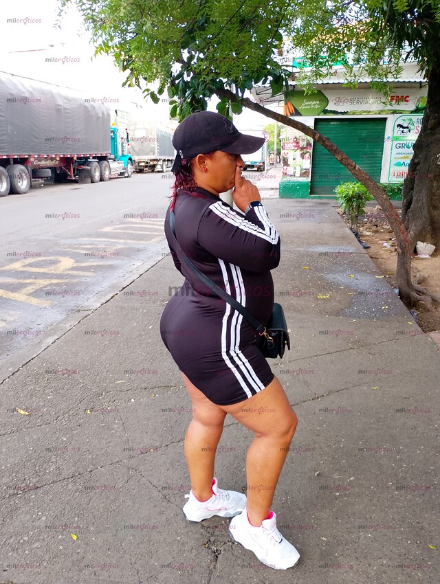 FOTOS DE MORENA VENEZOLANA, MADURA CON BUEN CUERPO Y CADERAS GRANDES