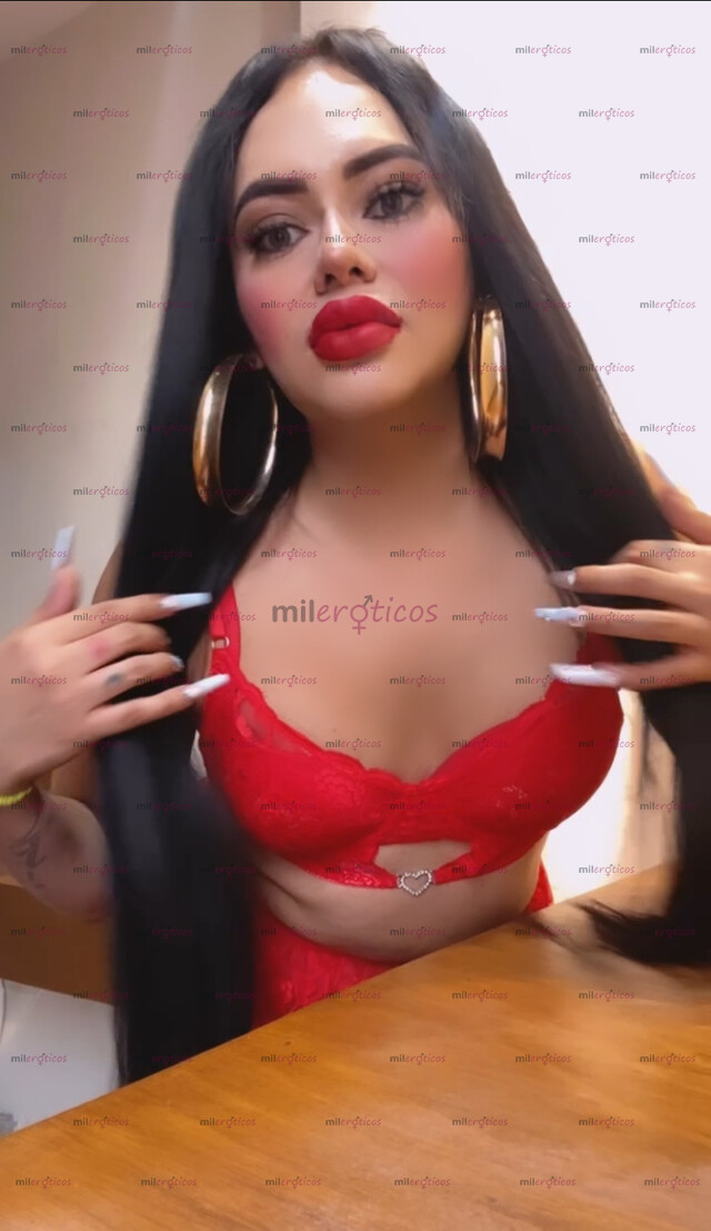 FOTOS DE NUEVA EN TU CD .CHUPA MIS PIES Y TODO MI CUERPO , CÓRRETE CONMIGO ..