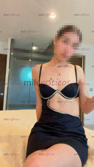FOTOS DE DELGADITA Y DIVERTIDA Y LISTA PARA COMPLACERTE EN LA CAMA AMORCITO